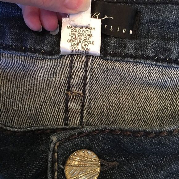 DENIM JEANS w Zipper Pocket Detail! - Picture 5 of 8